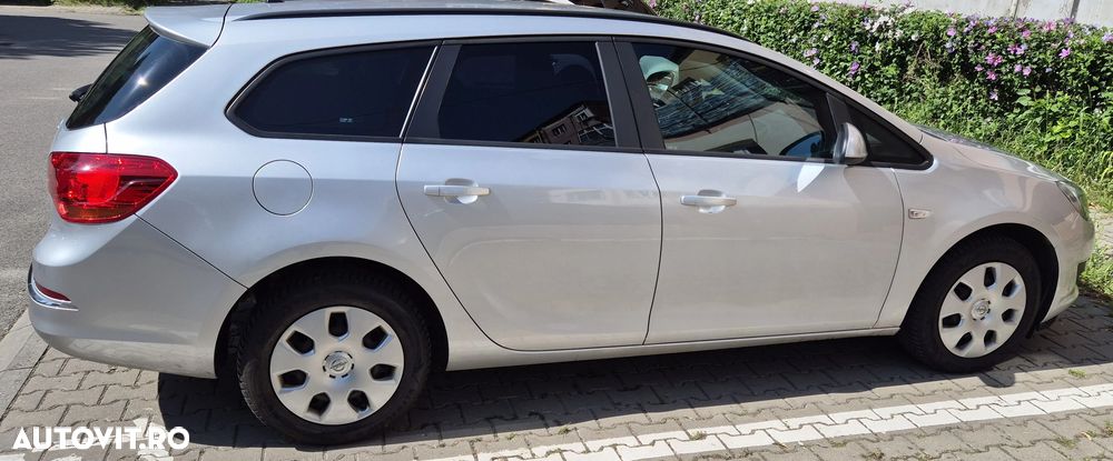 Opel Astra 1.6 TWINPORT ECOTEC Essentia - 3