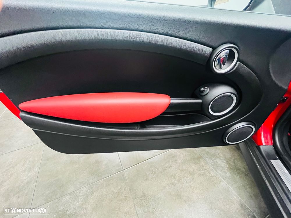 MINI 3 Portas Cooper D - 30