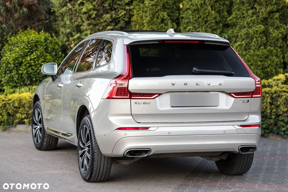 Volvo XC 60 T5 AWD Inscription - 4