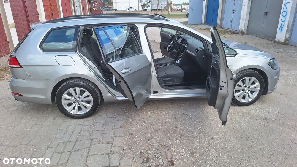 Volkswagen Golf 1.6 TDI BMT Comfortline - 9