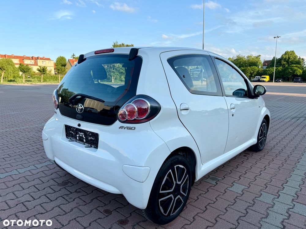 Toyota Aygo 1.0 VVT-i Sol EU5 MM - 8