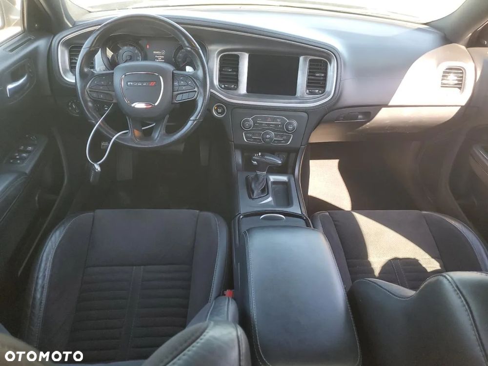 Dodge Charger 5.7 R/T - 7