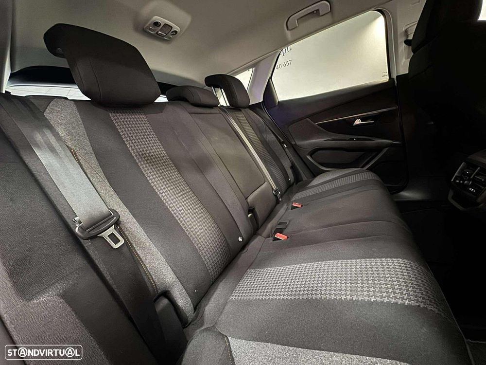 Peugeot 3008 1.5 BlueHDi Style - 13