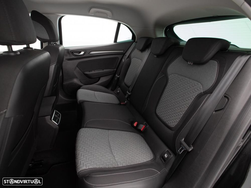 Renault Mégane 1.5 Blue dCi Limited - 9