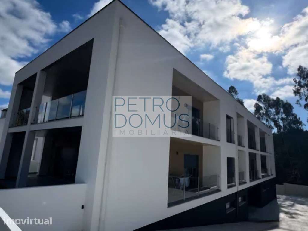 APARTAMENTO T3 - TERRAÇO | CHURRASQUEIRA | GARAGEM - LEIRIA - Grande imagem: 2/29