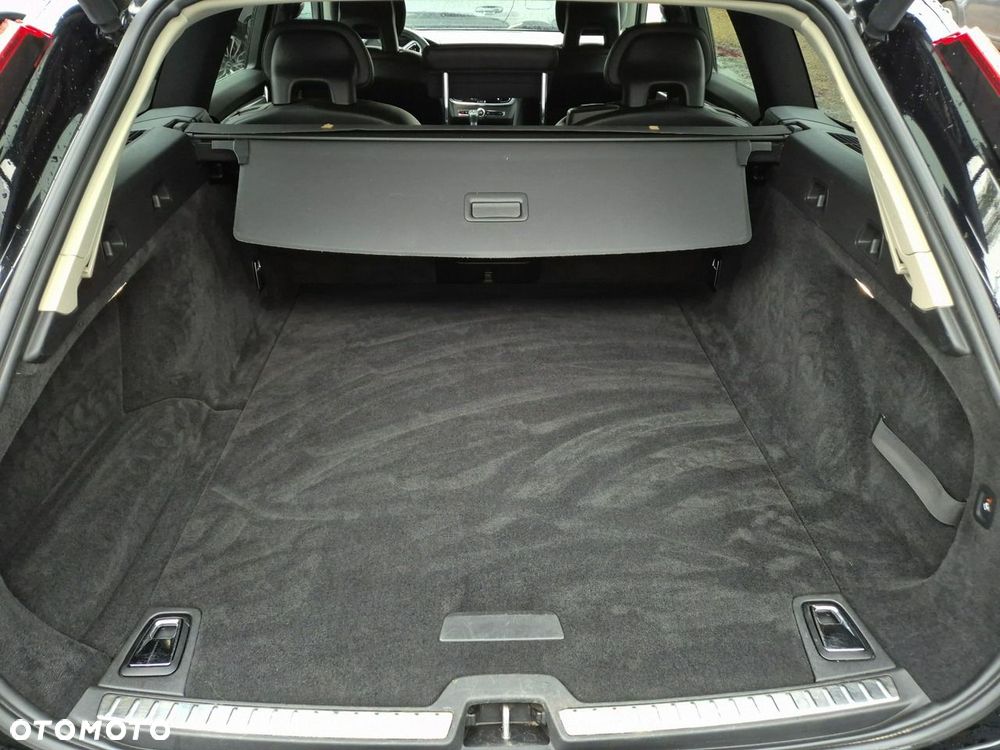 Volvo V90 D4 AWD Geartronic Momentum Pro - 5