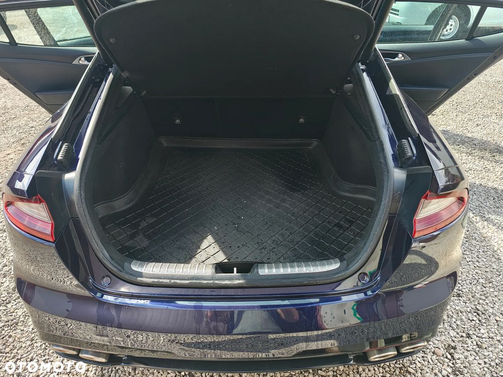 Kia Stinger 3.3 T-GDI AWD OPF GT - 17