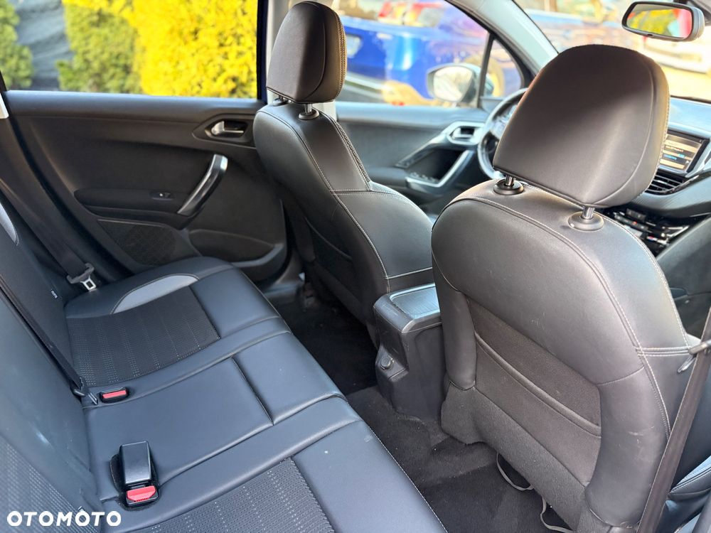 Peugeot 2008 120 VTI Allure - 18