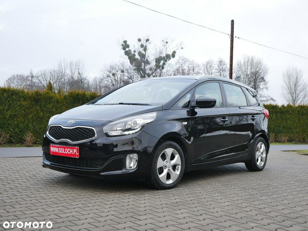 Kia Carens - 1