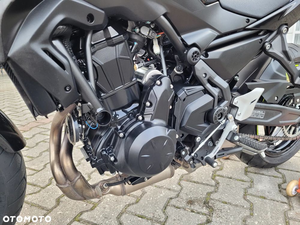 Kawasaki Z 650 - 21