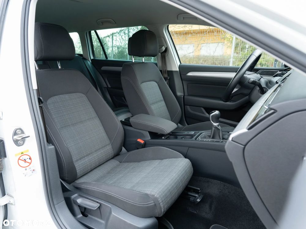 Volkswagen Passat Variant 1.5 TSI EVO Elegance - 19