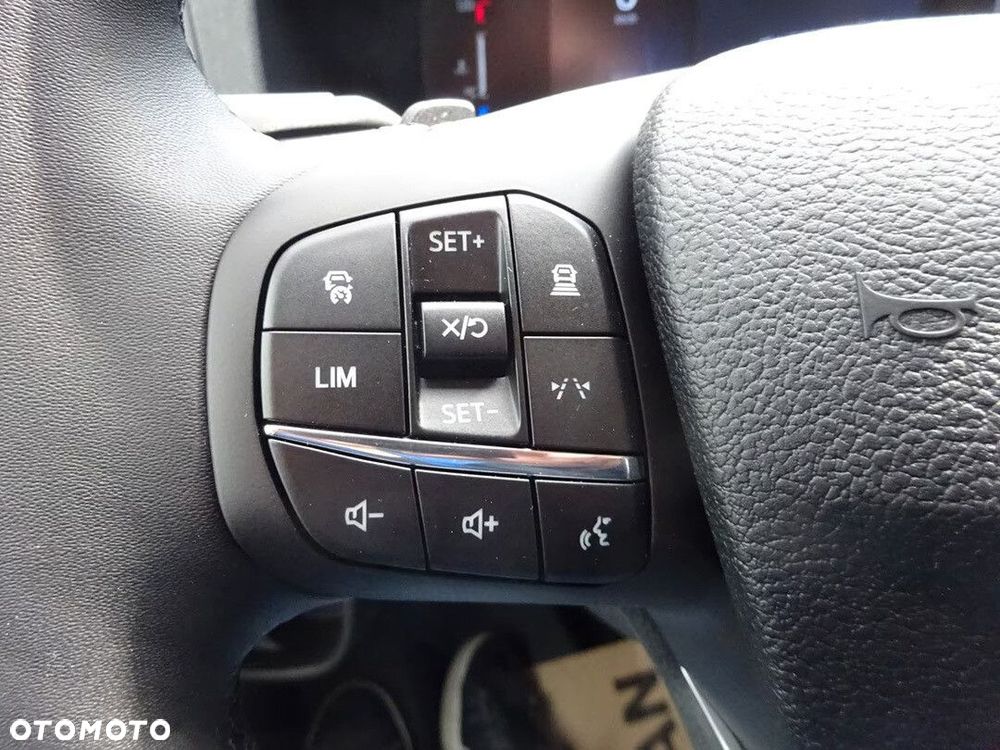 Ford Transit - 12