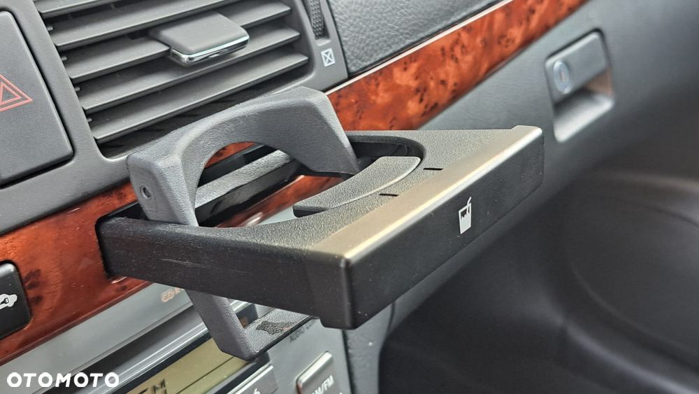 Toyota Avensis 2.4 VVT-i Prestige - 17