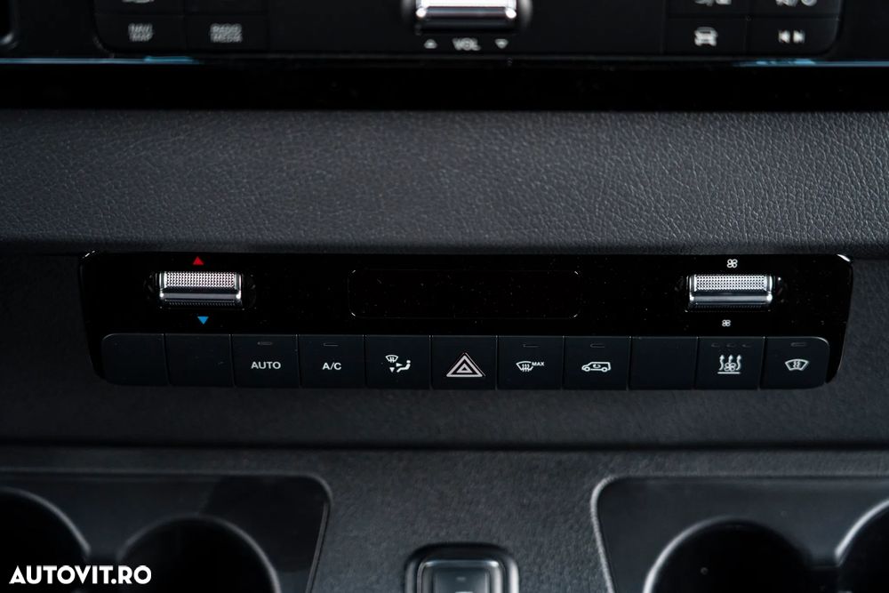 Mercedes-Benz Sprinter 319 CDI furgon - 37
