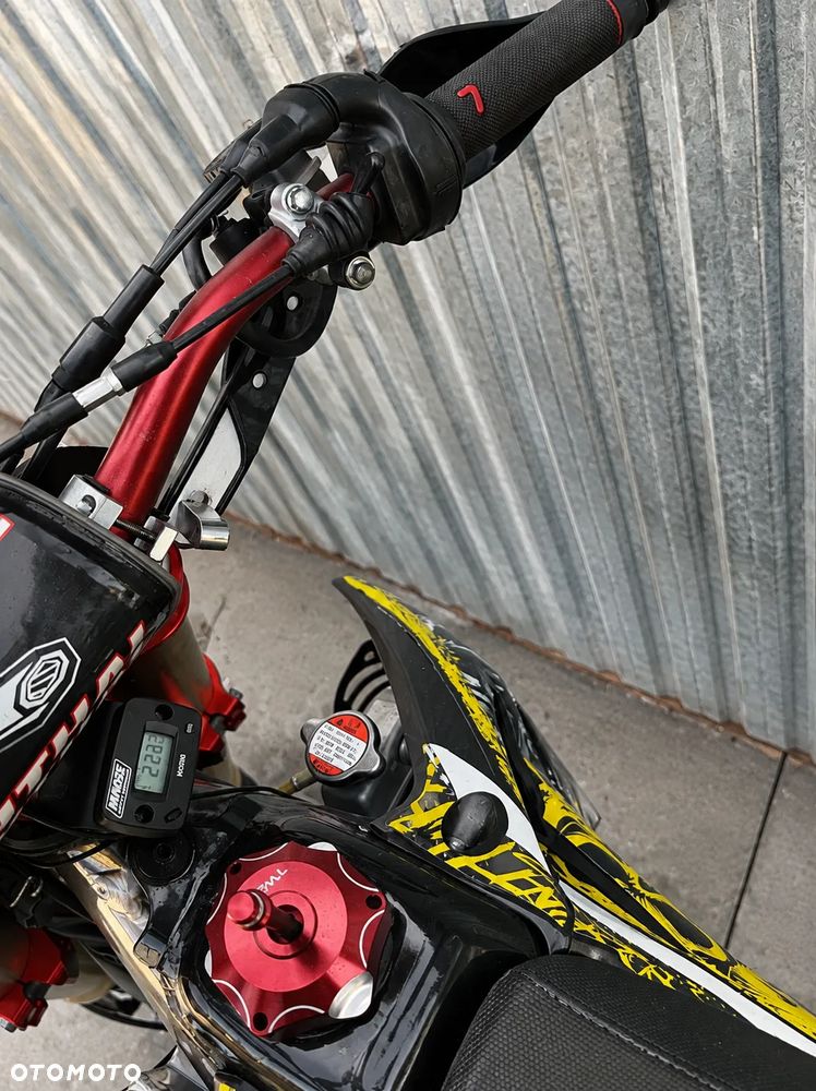 Suzuki RM-Z - 7