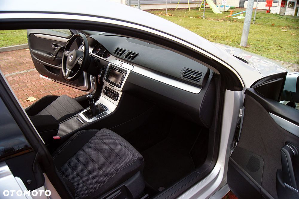 Volkswagen Passat CC - 26