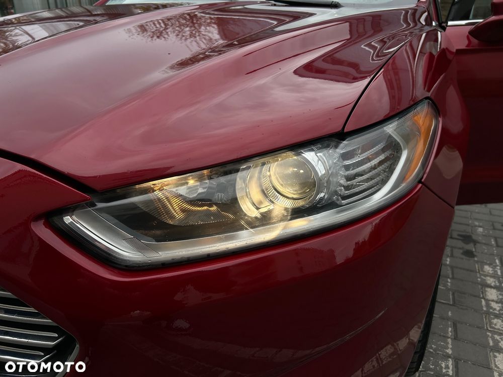 Ford Fusion 2.0 EcoBoost Titanium - 32