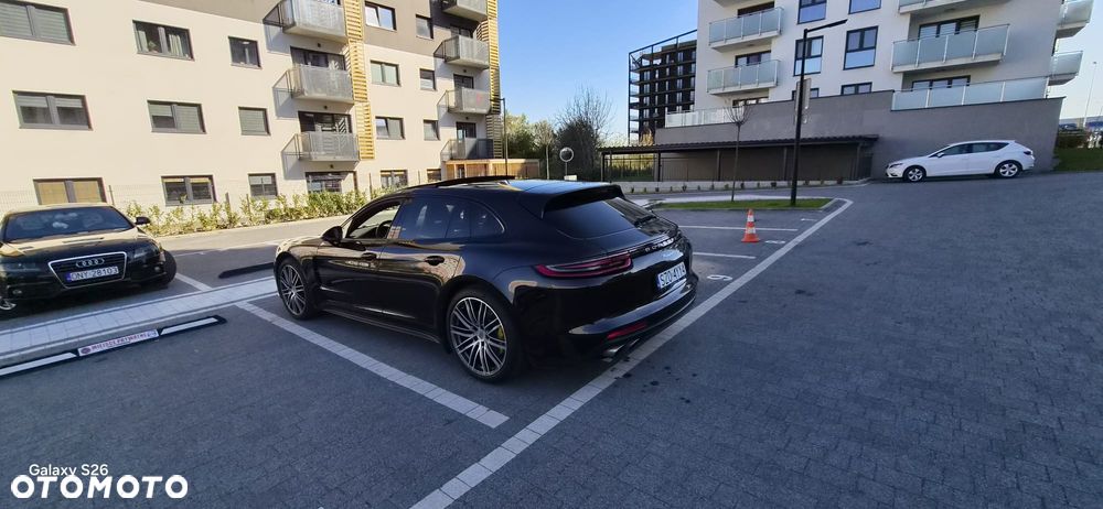 Porsche Panamera 4S - 40
