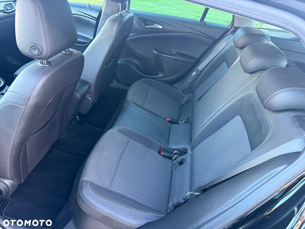 Opel Astra 1.6 CDTI DPF ecoFLEX TourerStart/Stop Exklusiv - 16
