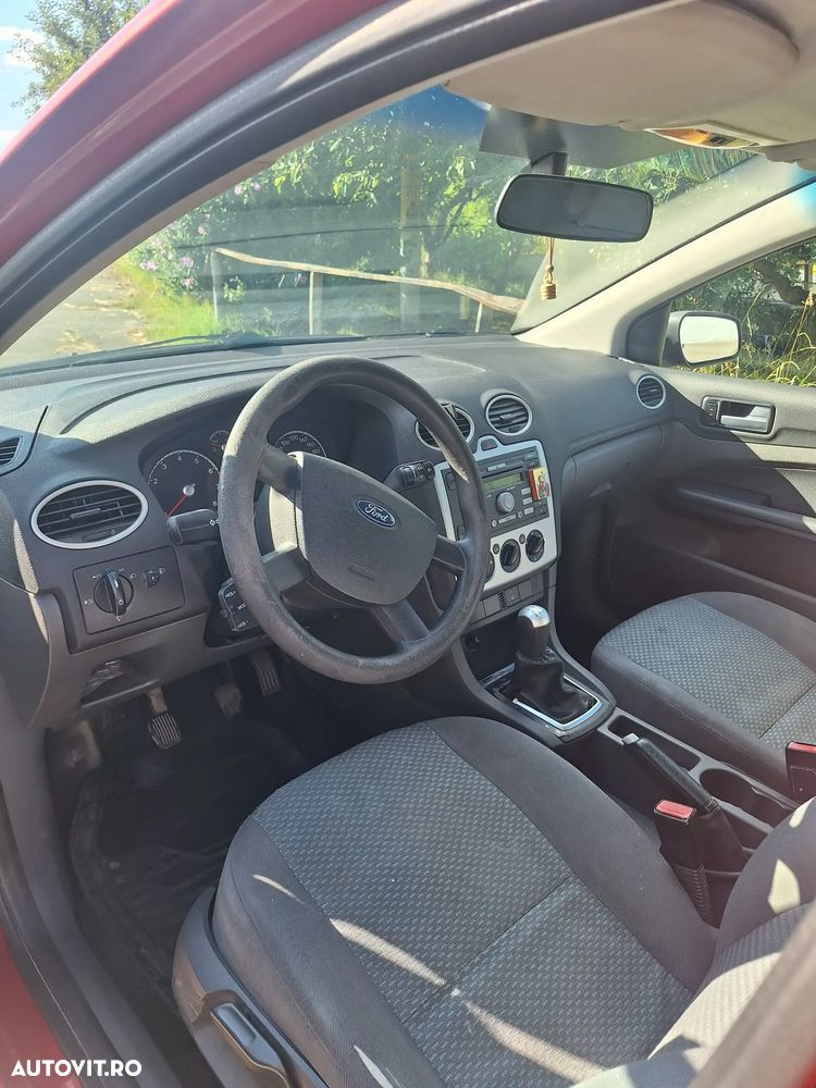 Ford Focus - 9