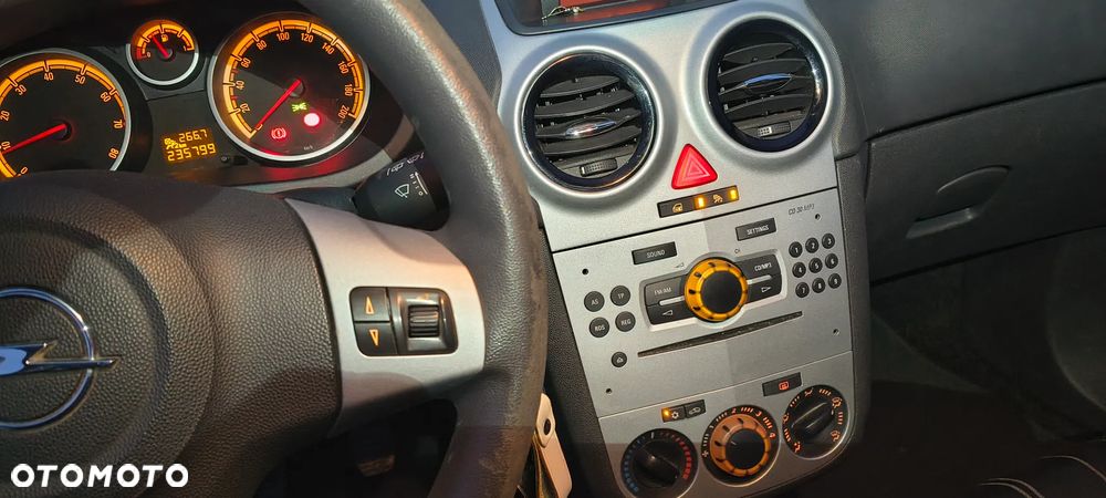 Opel Corsa 1.2 16V Enjoy - 7