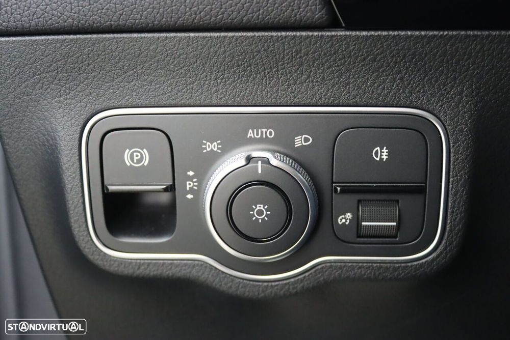 Mercedes-Benz GLA 250 e Progressive - 20