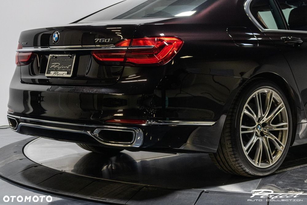 BMW Seria 7 750Li Edition Exclusive - 3