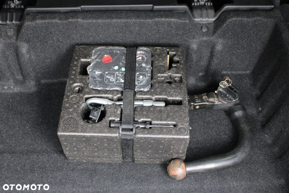 BMW Seria 2 220d xDrive Sport-Aut M Sport - 36