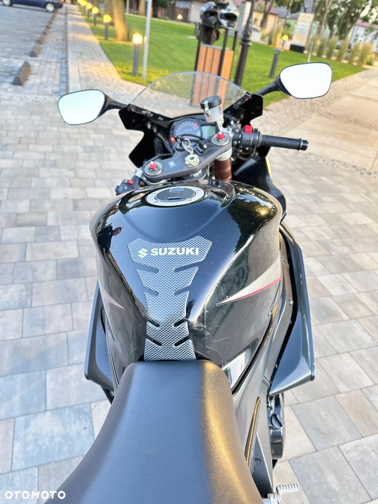 Suzuki GSX 1000 - 6