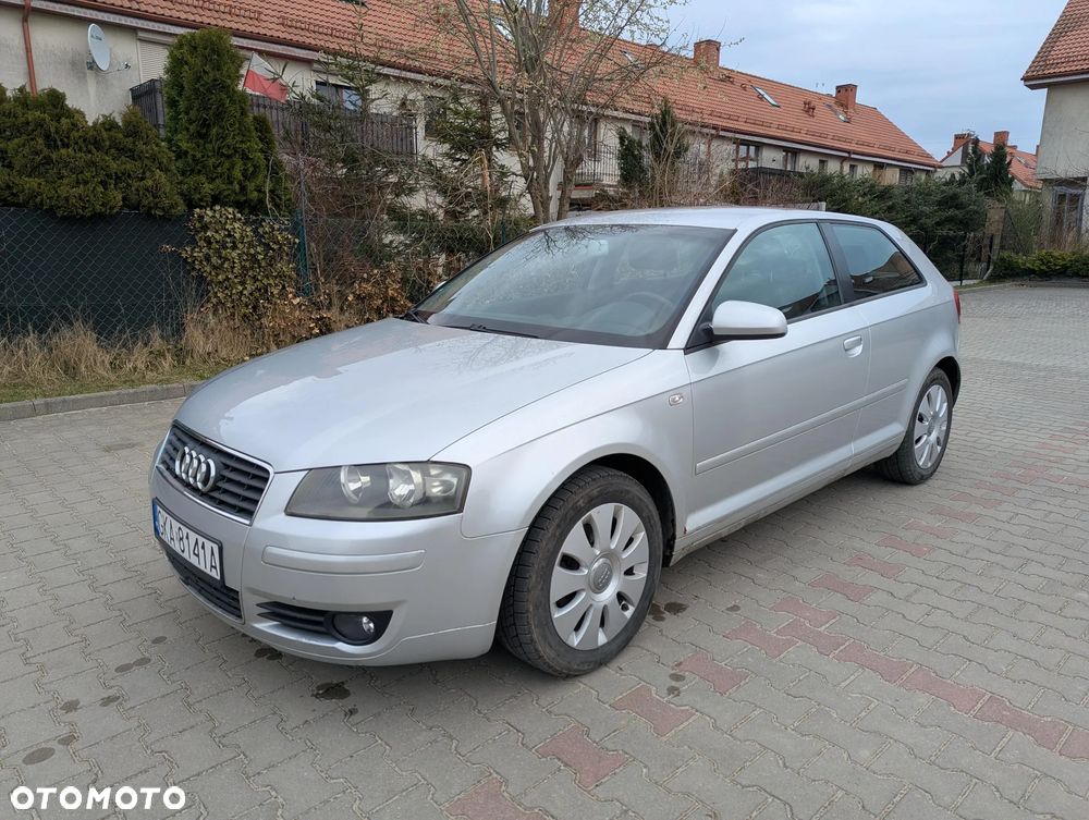 Audi A3 3-drzwiowe 1.6 Ambition - 1