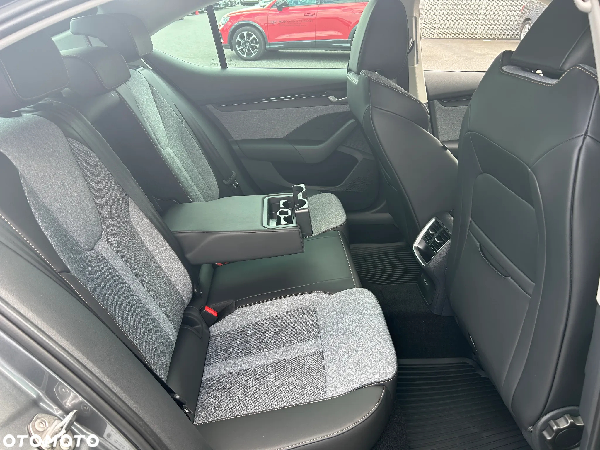 Skoda Octavia 2.0 TDI Selection DCT - 16