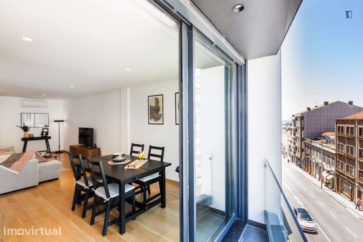 Apartamento com 1 quartos - localizado em Santo Ildefonso Porto - Grande imagem: 5/35