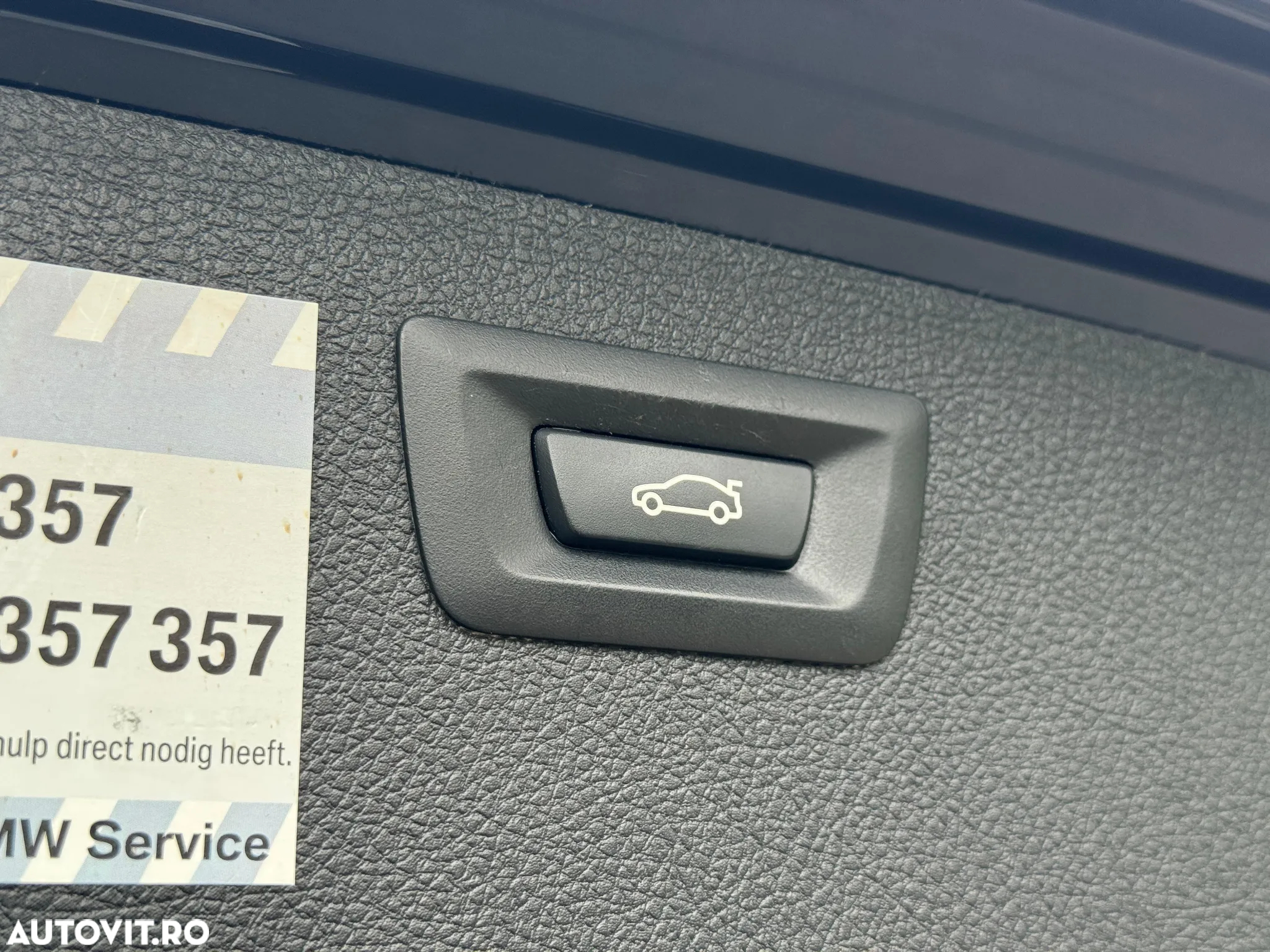 BMW Seria 3 320d Touring Aut. Efficient Dynamics Edition - 33