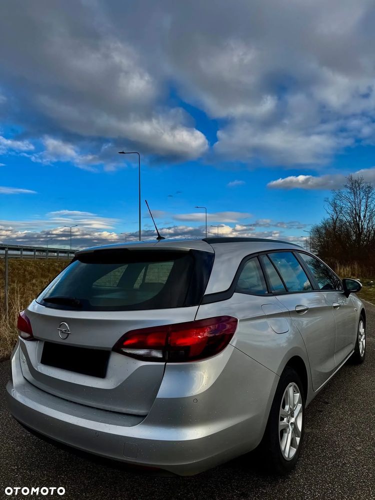 Opel Astra - 4