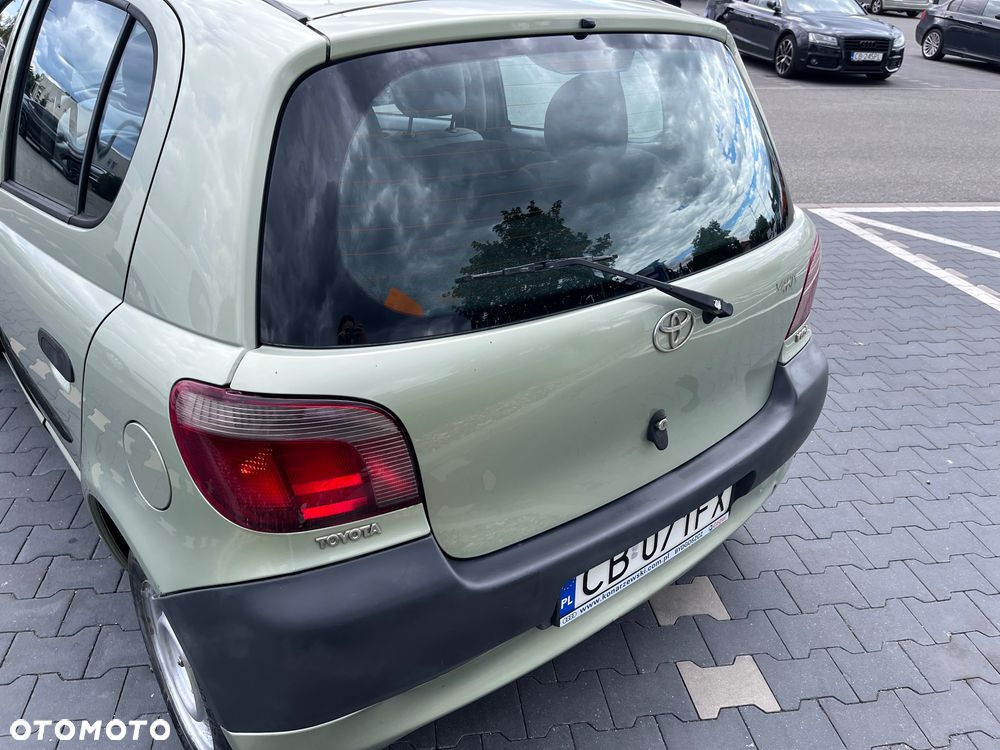Toyota Yaris - 9