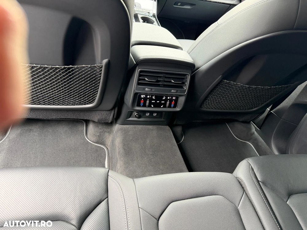 Audi Q8 3.0 55 TFSI quattro Tiptronic MHEV - 8