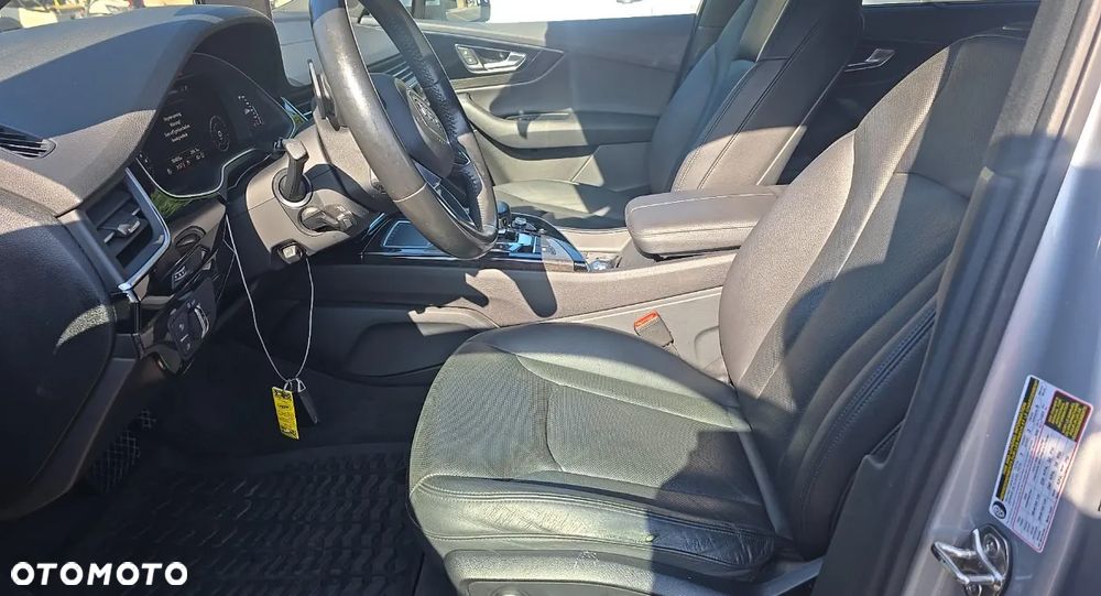 Audi Q7 - 17