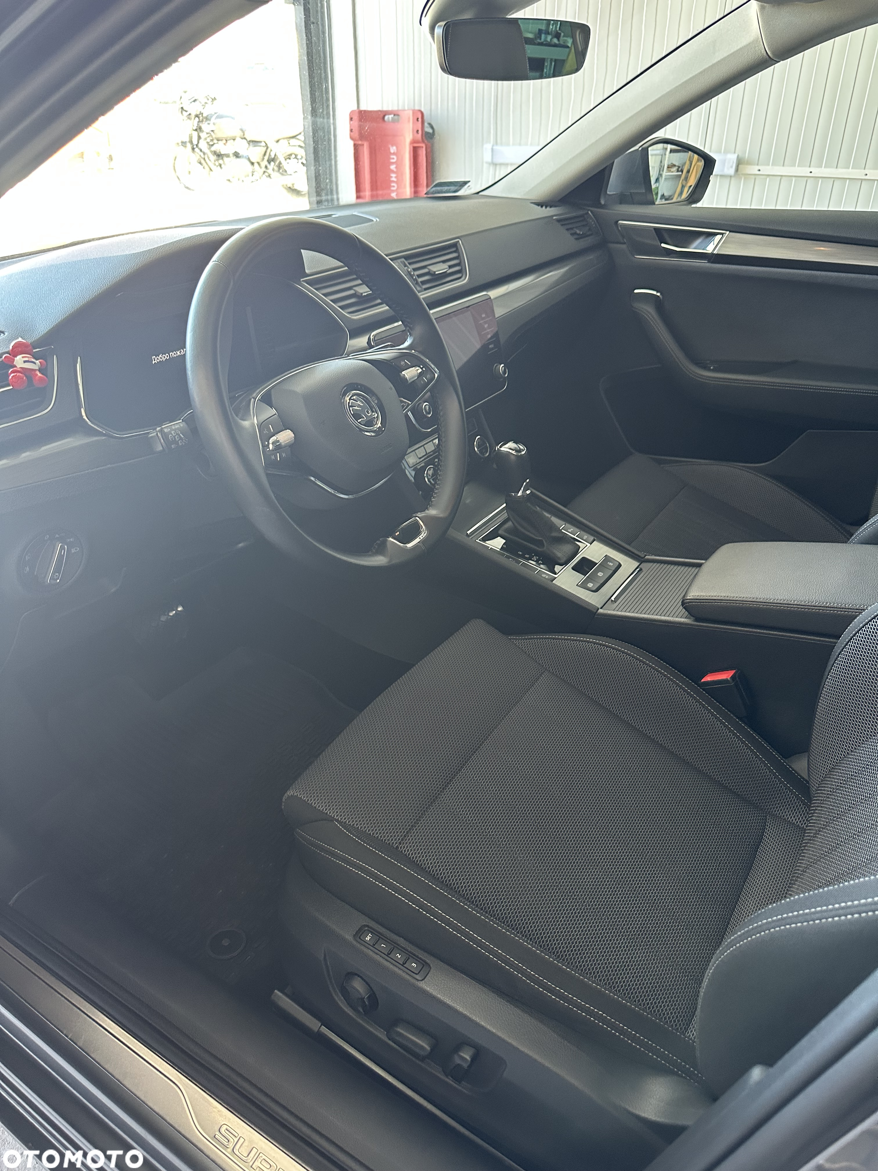 Skoda Superb 2.0 TDI SCR Style DSG - 8