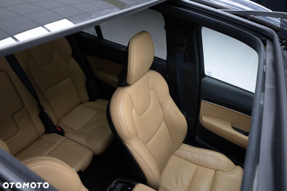 Volvo XC 90 T8 AWD Recharge Ultimate Bright - 37