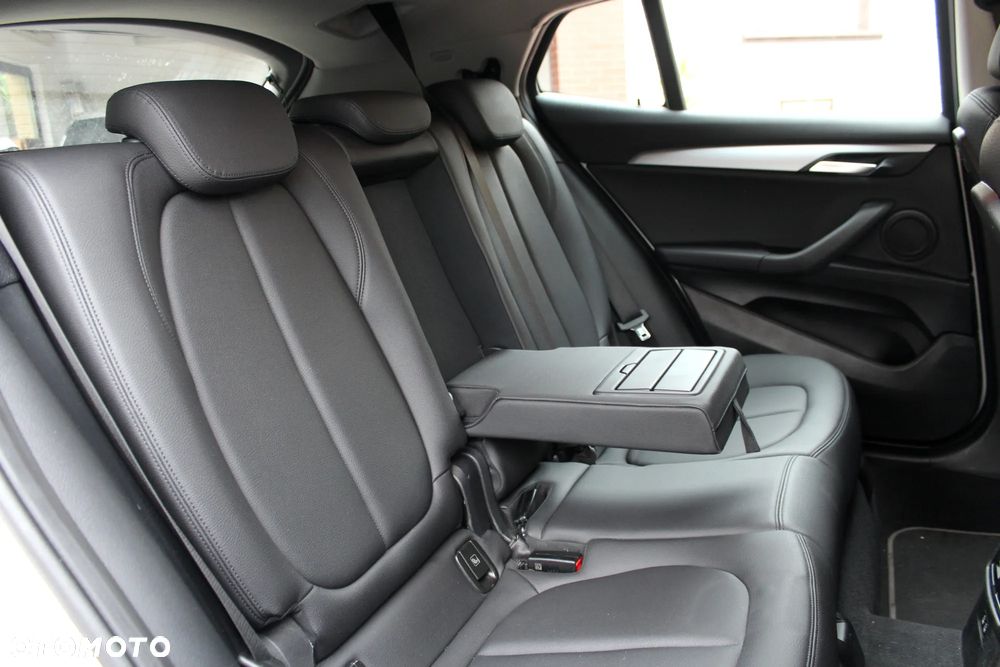 BMW X2 sDrive18i Advantage - 12