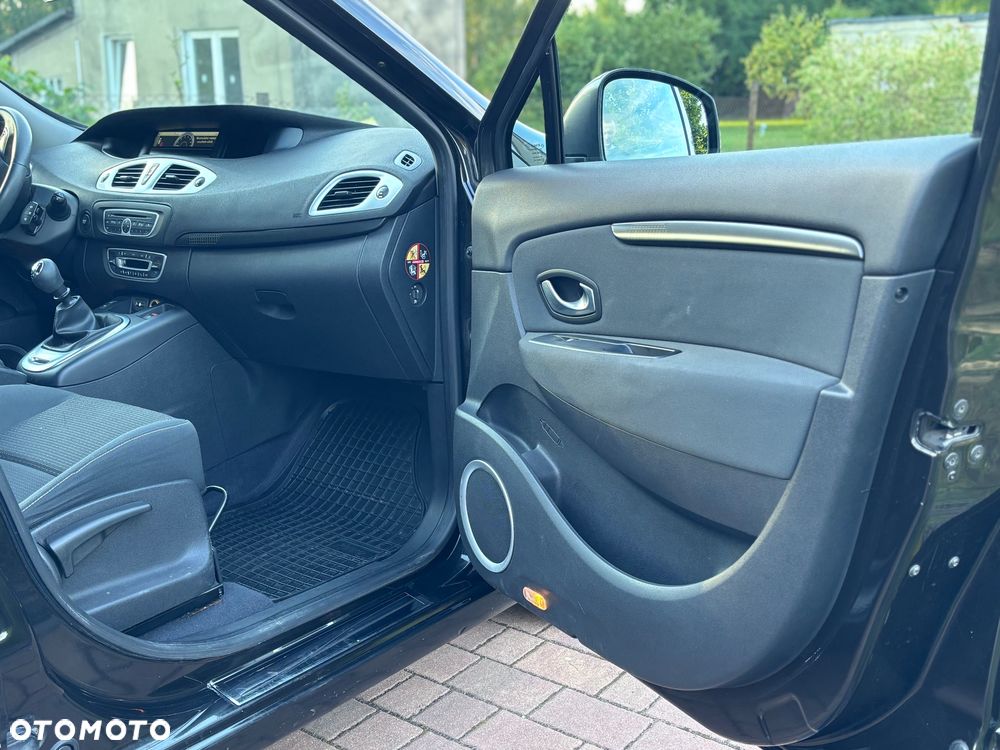 Renault Scenic 1.6 16V 110 Dynamique - 22