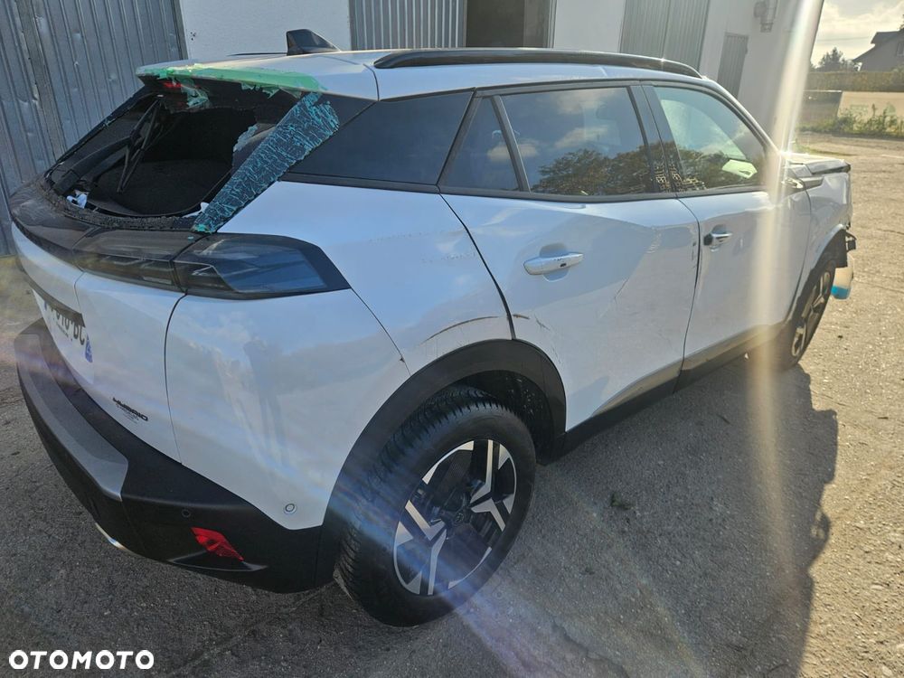 Peugeot 2008 - 4