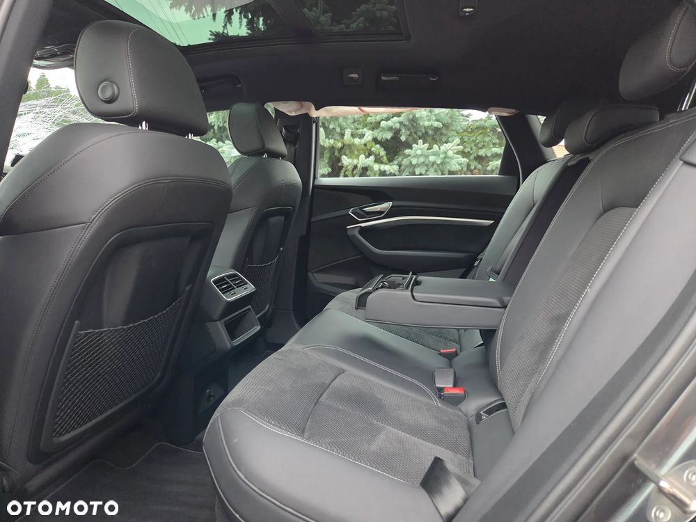 Audi e-tron 50 Quattro S Line - 26