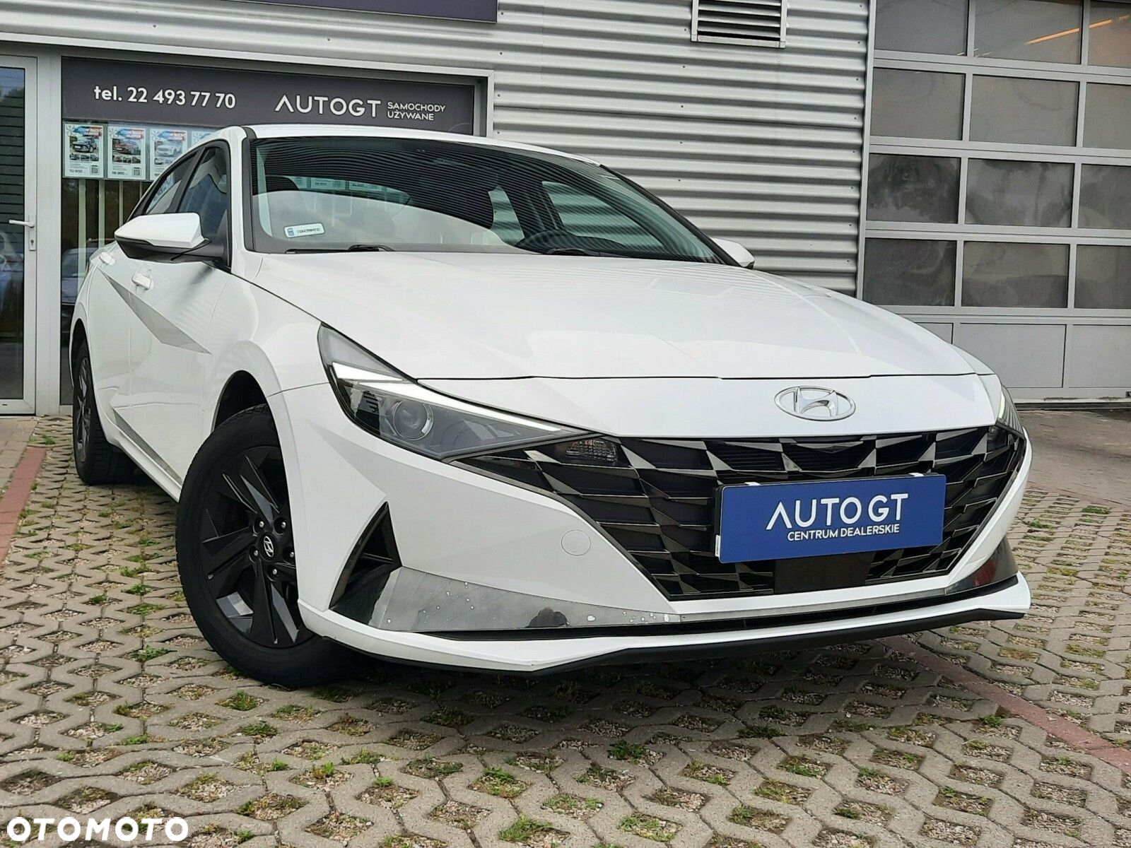 Hyundai Elantra 1.6 Smart CVT - 23