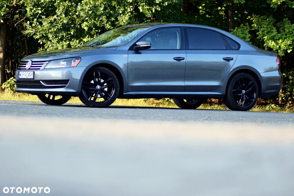 Volkswagen Passat - 2