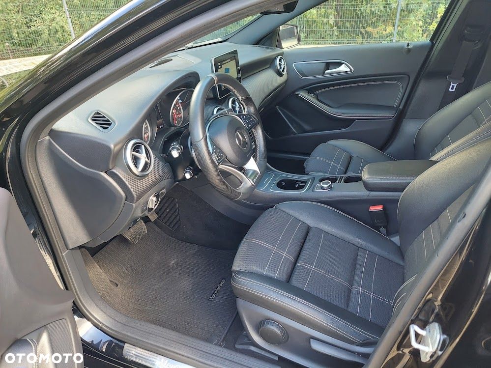 Mercedes-Benz Klasa A 200 7G-DCT Motorsport Edition - 26