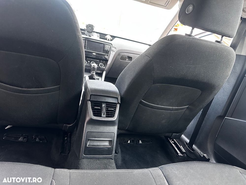 Skoda Octavia 2.0 TDI Ambition - 8
