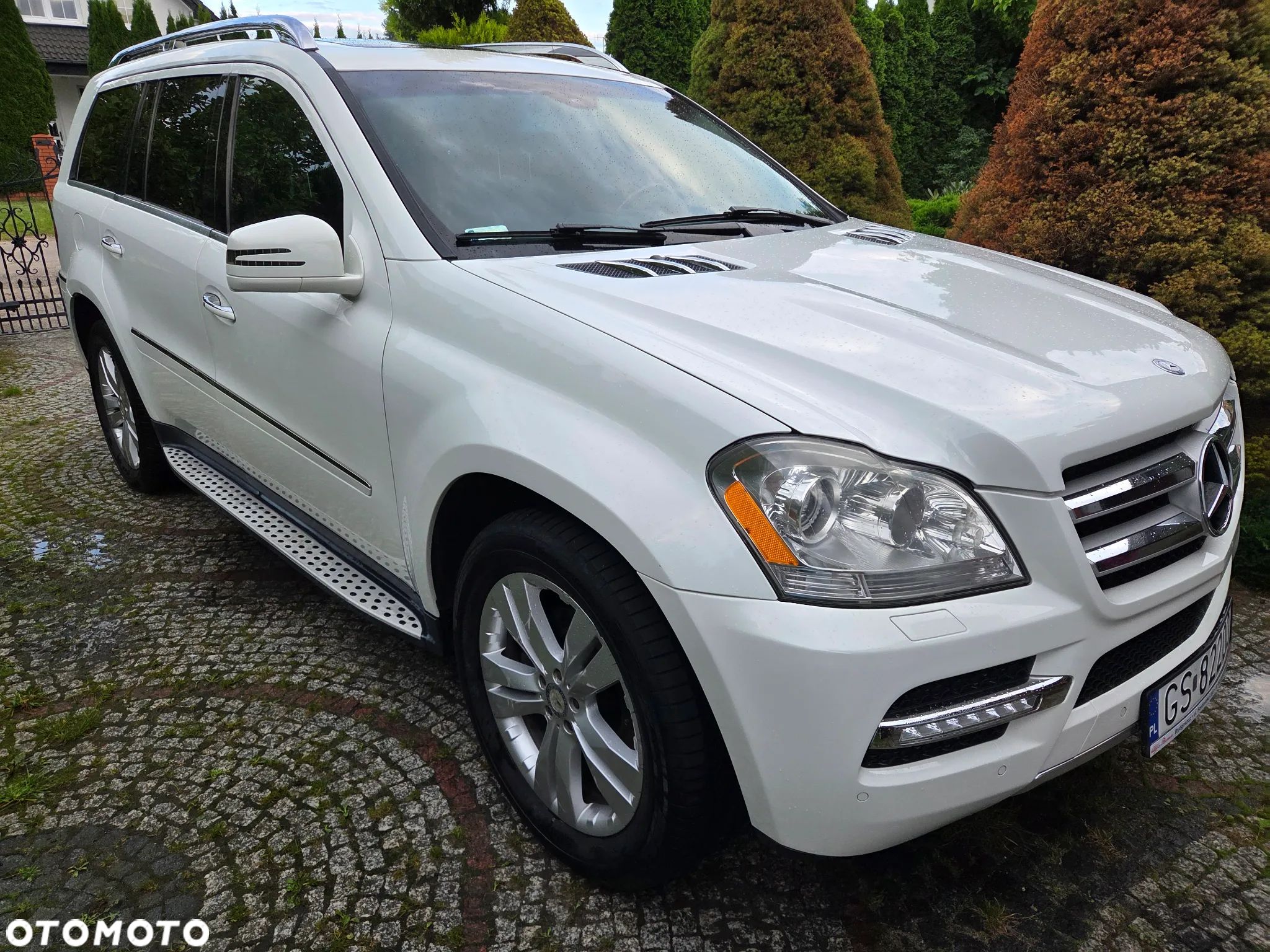 Mercedes-Benz GL 350 CDI BlueEff - 1