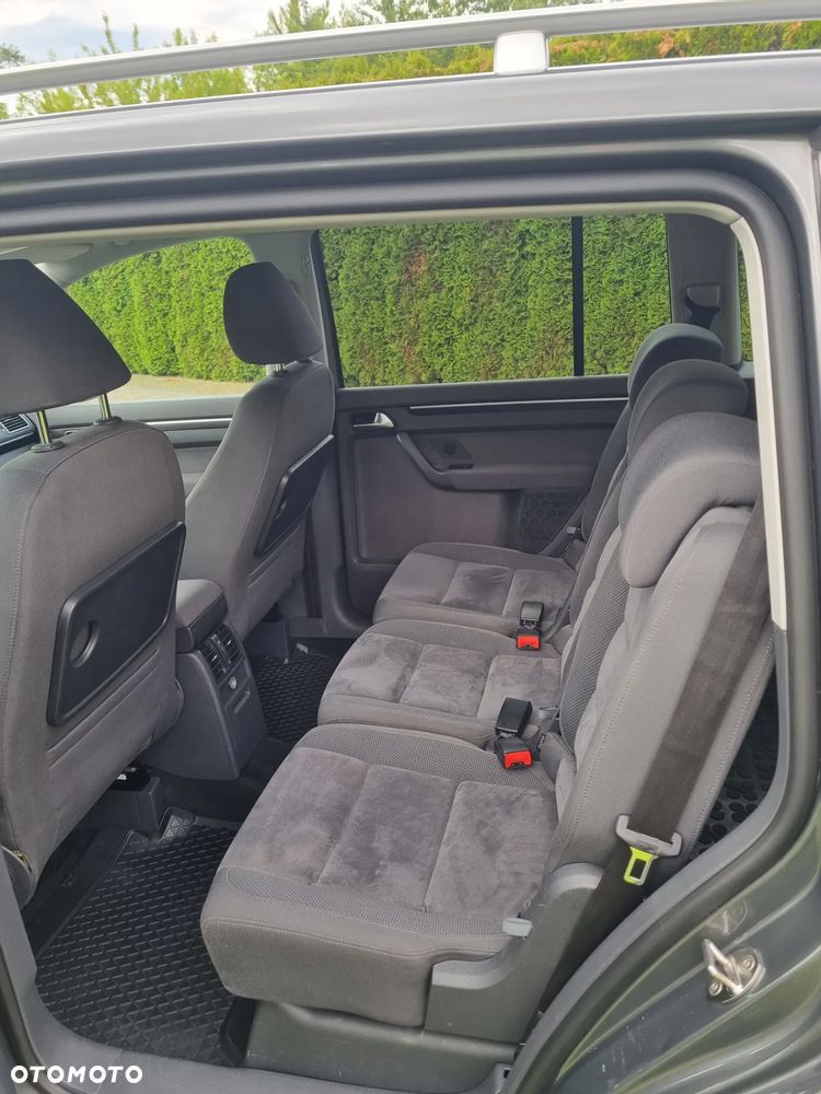 Volkswagen Touran 1.4 TSI Highline - 16