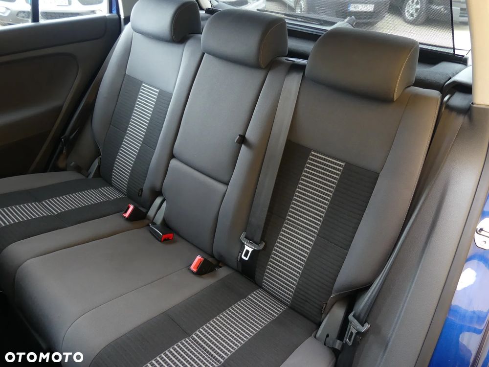 Volkswagen Golf Plus 1.6 Tour - 11